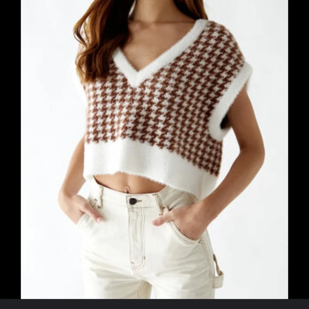 Kendall + Kylie School Girl Sweater Vest XS - Picture 5 of 11